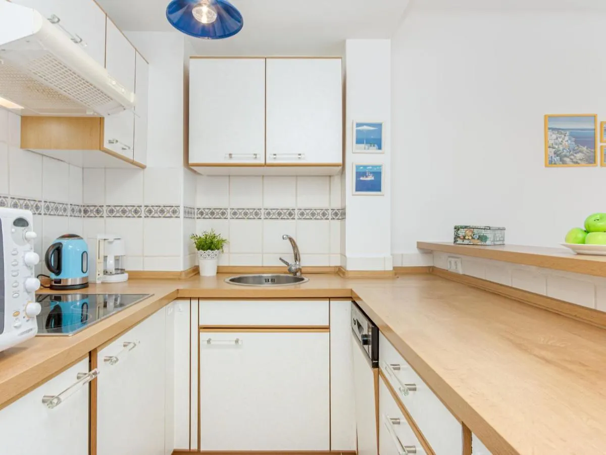 Apartment Roses 5 By Interhome